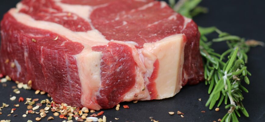 В Казахстане мясо подорожало на 16% из-за дефицита кормов