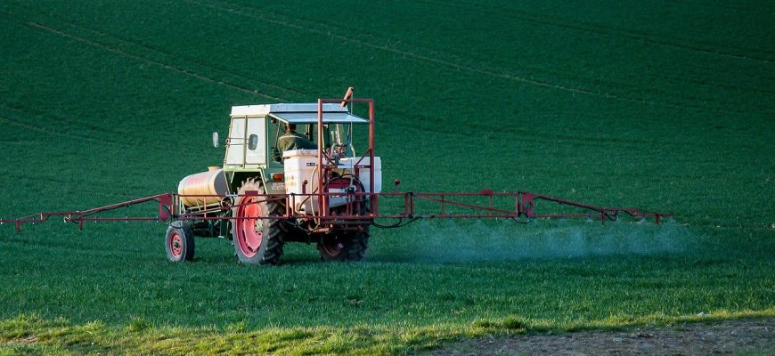 В Казахстане возвращают льготы по НДС импортным пестицидам и скоту