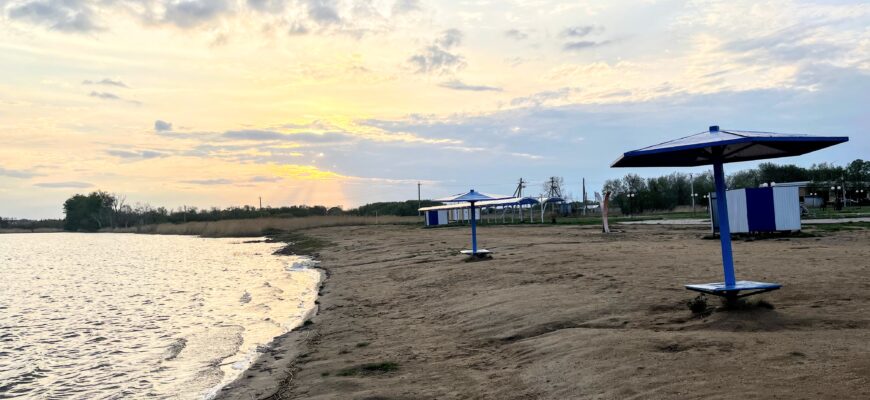 Озеро Пестрое в Петропавловске готовят к наплыву любителей покупаться